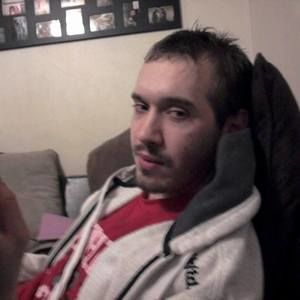 Meet your Posher, Eric